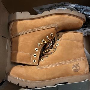 Men size 8 Timberland boots